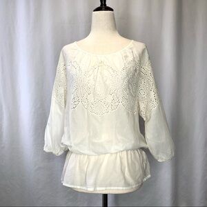 Chico’s white cotton lawn blouse with eyelets and elastic blouson waist size 0